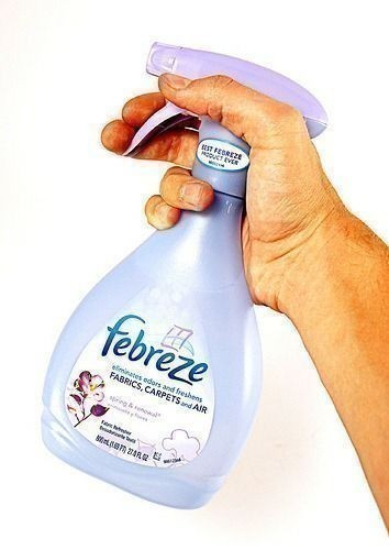 Do it Yourself: Make your Own Fabric Refresher (Febreze)