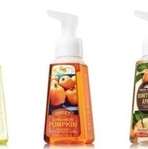 Bath and Body Works: FREE Signature Collection Item up to $12.50 with ANY $10 Purchase (thru 11/3)