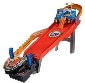 Amazon: Hot Wheels Carcade Action Set $69.97