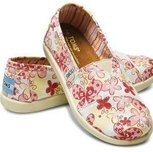 Ends Tomorrow | Zulily: Tom’s Shoes 40% off + FREE Shipping on $65