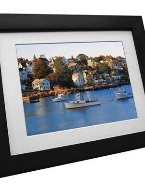 Best Buy: VistaQuest 8” Digital Photo Frame $29.99 Shipped (Reg. $79.99)