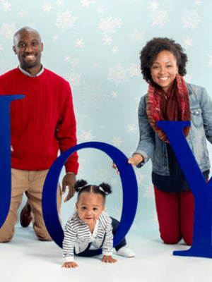 LivingSocial: Studio Photo Shoot at The Picture People + Gift Tags $18