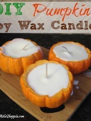 DIY Pumpkin Soy Wax Candles {Great for Holiday Tables or Gift Giving}