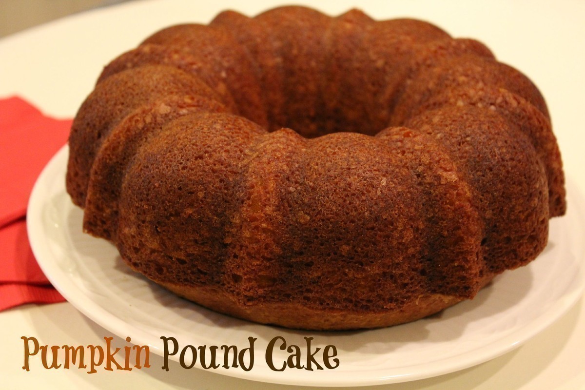 Easy & Delicious Pumpkin Pound Cake