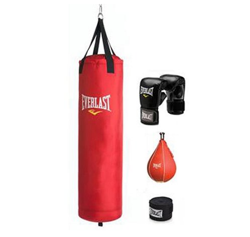 Everlast 70 lb Red PolyCanvas Heavy Bag Kit $59