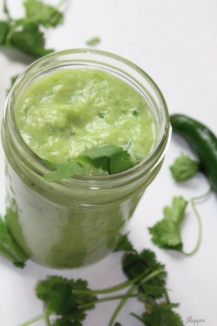 A thinner version of the classic guacamole, this Guacamole Taquero is a tart blend of avocados and tomatillos, flavored with serrano peppers and lime.