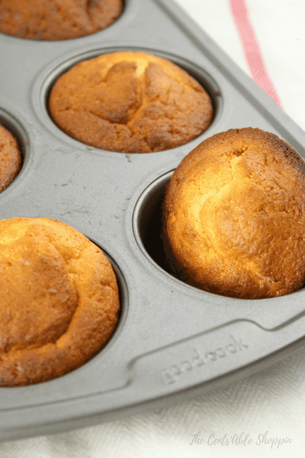 A type of spongy pastry from Spain similar to a muffin, but flatter. .. Mantecadas are soft and delicious, best eaten at breakfast with a hot drink.