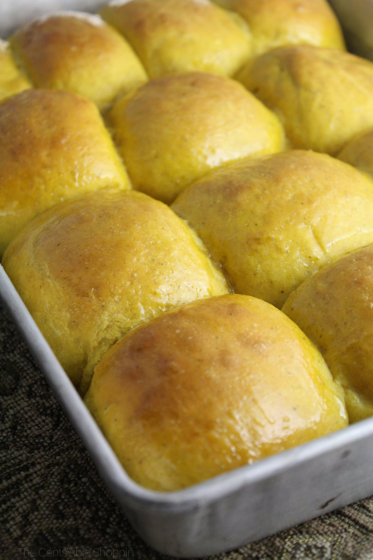 These pumpkin dinner rolls are light, fluffy, and perfect to serve along your next bowl or soup or Thanksgiving dinner with your family!