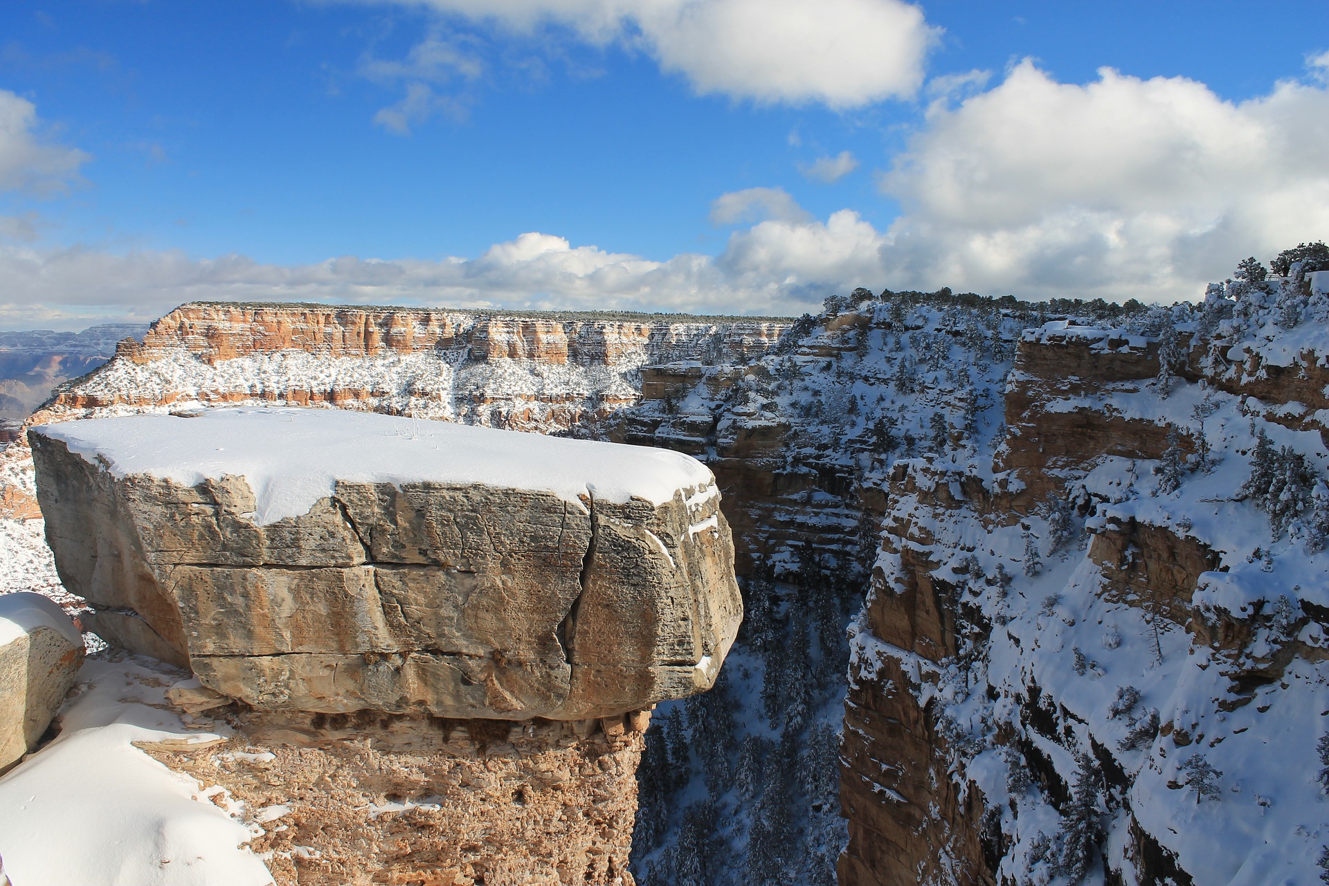 With cooler weather comes the opportunity to be outside! Here are over 11 places you will want to visit in Arizona this winter!