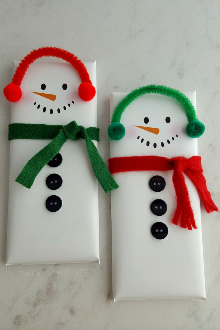 Christmas is right around the corner, and these snowmen candy bar printable wrappers are super cute to whip up for friends and family - or even as gifts!  