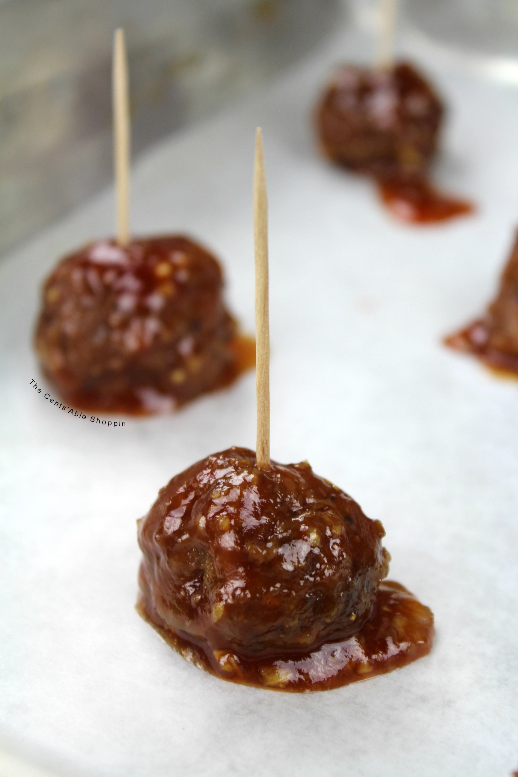 These Garlic Honey Meatballs are easy to whip up and are wrapped in a delectable sauce that's delicious over rice or served as an appetizer!