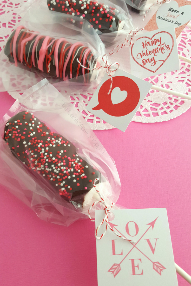 Print out these cute gift tags and make these yummy Valentine Marshmallow Pops as gifts for teachers, friends and even family this Valentine's Day - they will be hard to resist! #ValentinesDay #teacher #gift #homemadegift #Love #printable