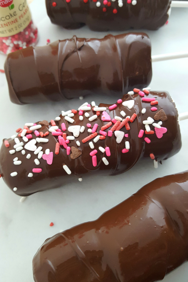 Valentine Marshmallow Pops