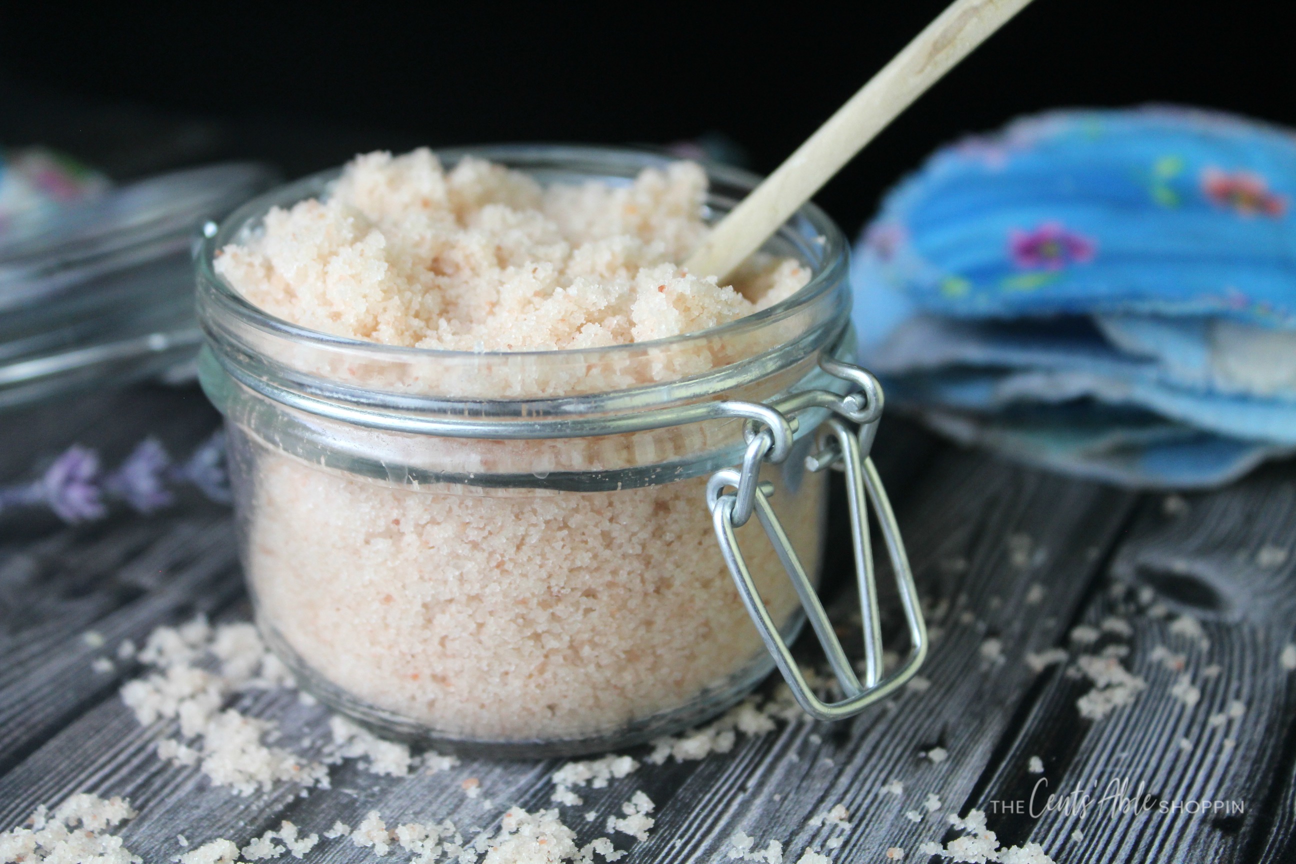 Himalayan Salt Facial Scrub