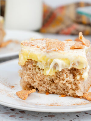 Cinnamon Toast Crunch Cake