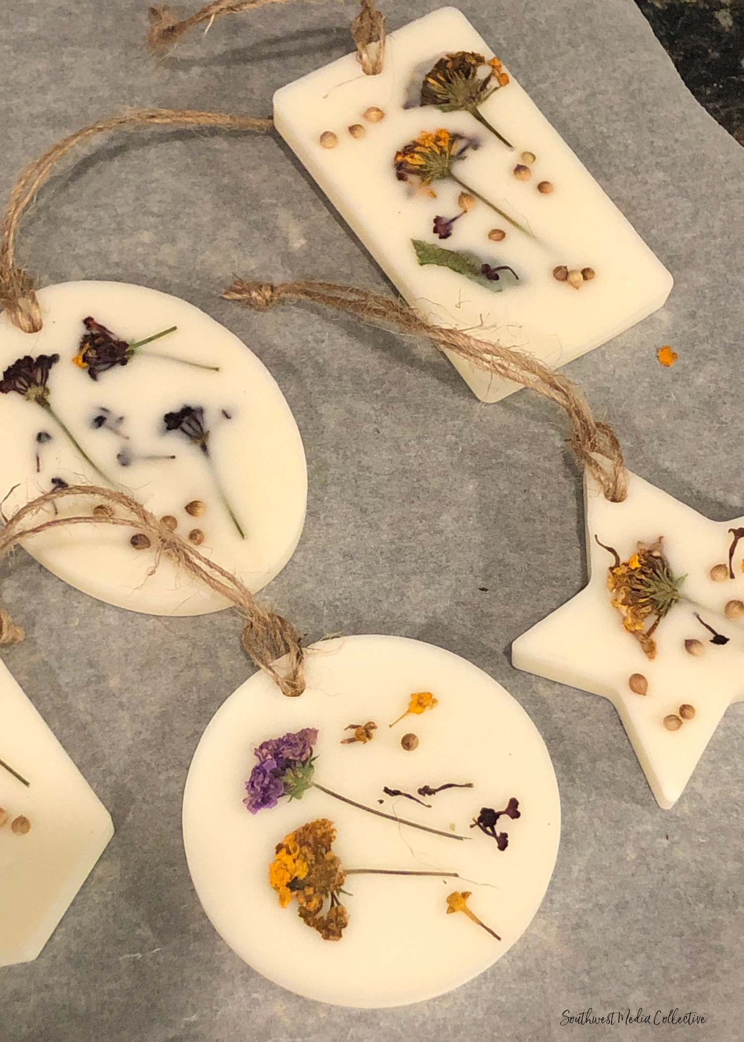 Learn how to make these beautiful Scented Botanical Wax Ornaments - they are an inexpensive way to decorate for the holidays, created with candle wax, botanicals and scent. 