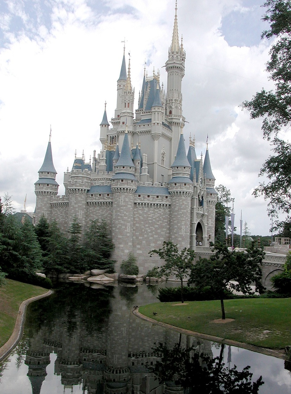 Choosing a Disney World Value Resort can be a great way to save money and visit Disney World at the same time. Find out what you can expect at a Disney World Value Resort!