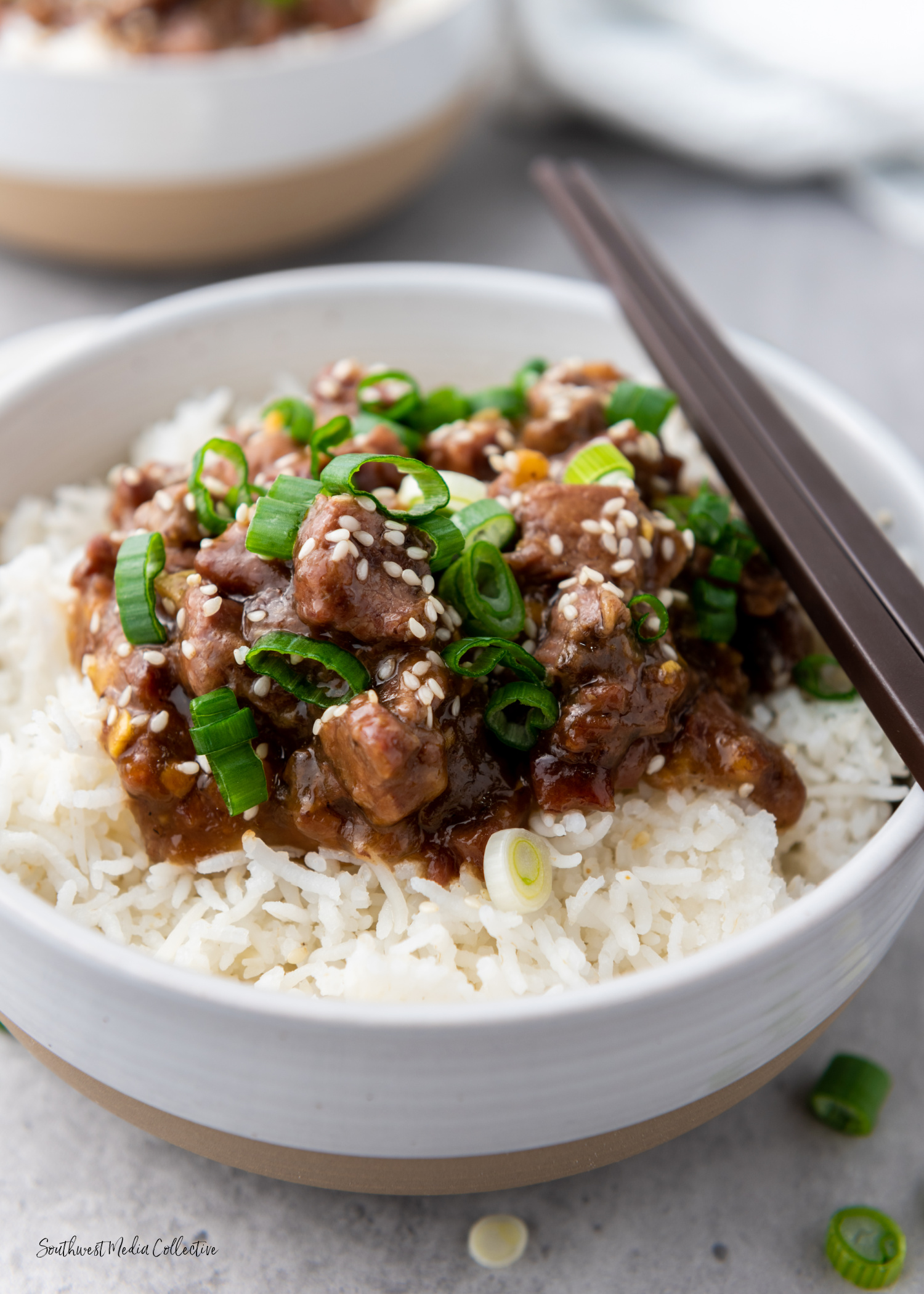 Slow Cooker Mongolian Beef is one of the best family friendly dinners - follow this simple recipe for a delicious and easy dinner that cooks up in your crock pot!