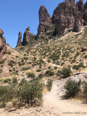 Hiking Prospector Trail – Superstition Mountains Arizona