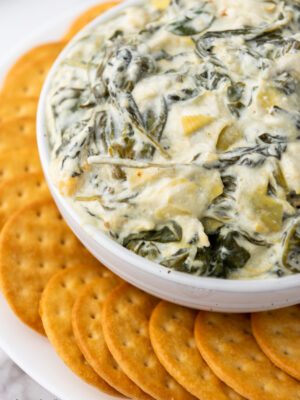 Slow Cooker Spinach Artichoke Dip